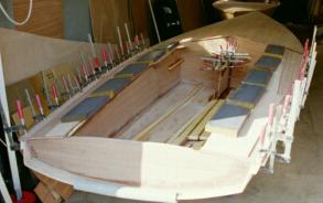 die Seitendecks sind verklebt